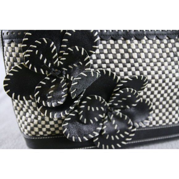RARE Isabella Fiore VTG Small Classic Black & White Woven Designer Handbag ANB - Picture 3 of 12